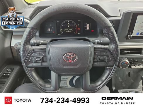 Used 2024 Toyota Tacoma SR5 AWD/4WD image 21