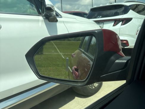 Used 2024 Hyundai Elantra SEL image 11