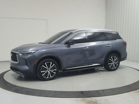 Used 2025 INFINITI QX60 Sensory w/ Vision Package AWD/4WD image 3