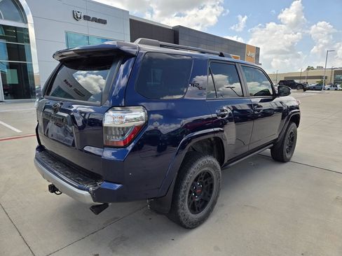 Used 2023 Toyota 4Runner TRD Off-Road Premium w/ Off Road Premium Plus Package AWD/4WD image 3