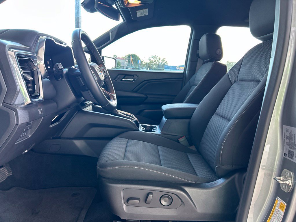 Used 2026 GMC Canyon Elevation w/ Convenience Package RWD image 8