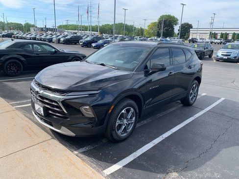 Used 2023 Chevrolet Blazer LT w/ Convenience Package AWD/4WD image 4