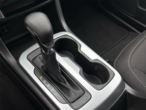 Used 2022 Chevrolet Colorado LT w/ LT Convenience Package AWD/4WD image 20