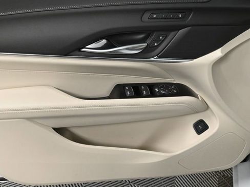 New 2025 Cadillac CT4 Premium Luxury image 5