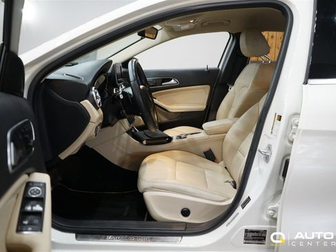 Used 2015 Mercedes-Benz GLA 250 4MATIC image 18