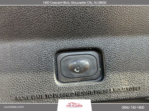 Used 2017 Ford Explorer XLT w/ Equipment Group 202A image 29