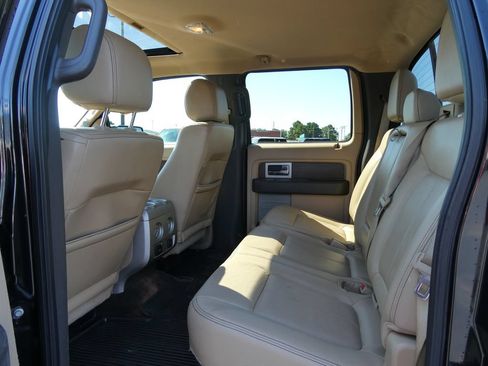 Used 2014 Ford F150 Lariat w/ Equipment Group 502A Luxury AWD/4WD image 19