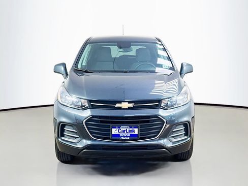 Used 2021 Chevrolet Trax LS w/ Tint and Cruise Package AWD/4WD image 2