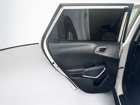 Used 2022 Kia Soul LX w/ Technology Package FWD image 26