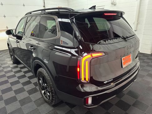 Used 2025 Kia Telluride AWD image 8
