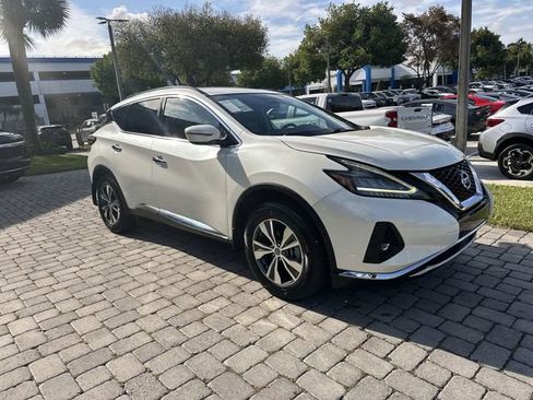 Used 2022 Nissan Murano SV FWD image 16