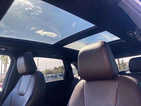 Used 2020 Ford Edge Titanium w/ Equipment Group 301A image 20