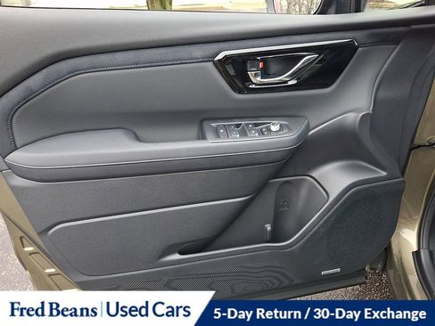 Used 2025 Subaru Forester Limited image 13