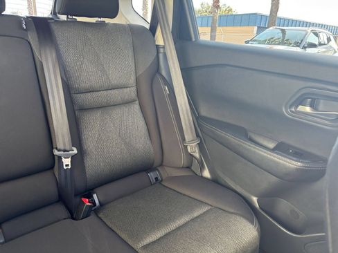 Used 2025 Nissan Rogue SV AWD/4WD image 39