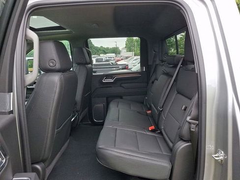 New 2026 GMC Sierra 3500 Denali w/ Denali Reserve Package AWD/4WD image 5