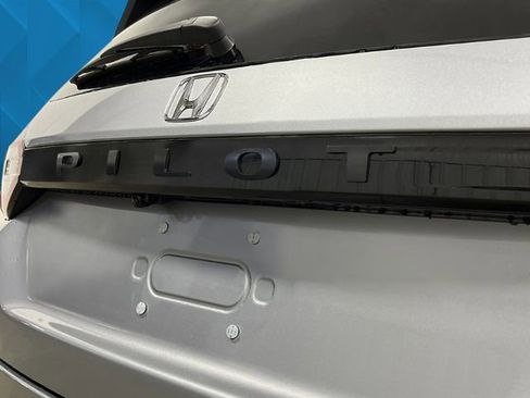 New 2025 Honda Pilot TrailSport image 6