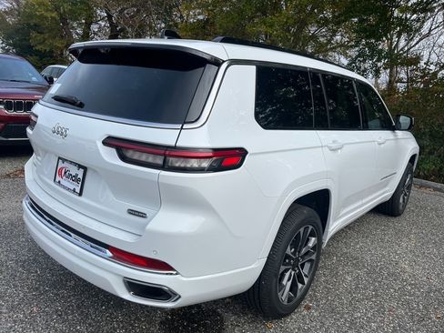 New 2025 Jeep Grand Cherokee L Overland w/ Luxury Tech Group IV AWD/4WD image 26