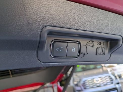 Certified 2025 Ford Explorer ST image 22