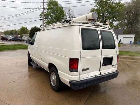 Used 2010 Ford E-250 and Econoline 250 RWD image 6