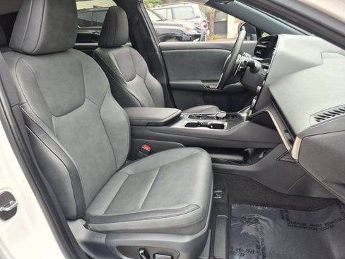 Used 2023 Lexus RZ 450e Premium w/ Technology Package AWD/4WD image 35