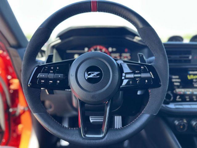 Used 2025 Nissan Z NISMO w/ Floor Mat Package RWD image 23