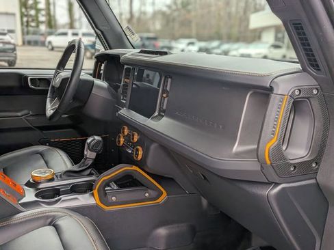 Used 2024 Ford Bronco Badlands image 39