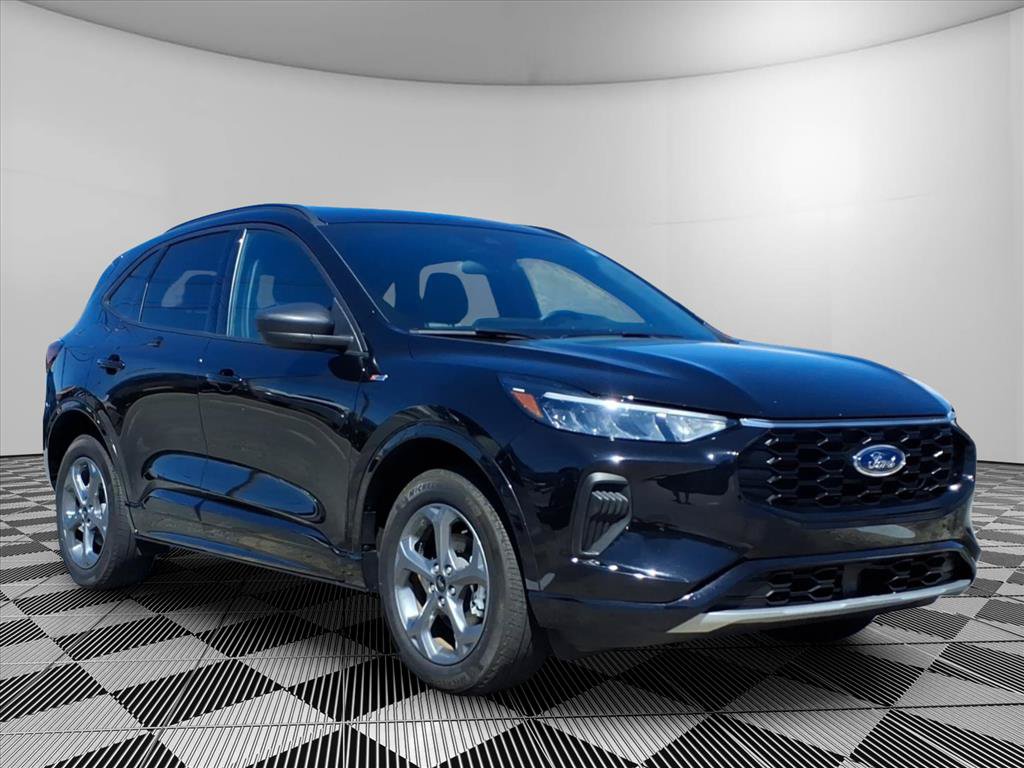 Used 2024 Ford Escape ST-Line w/ Tech Pack #1 AWD/4WD image 1