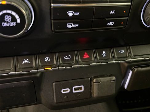 Used 2023 Chevrolet Silverado 1500 Custom w/ LPO, Dark Essentials Package RWD image 29