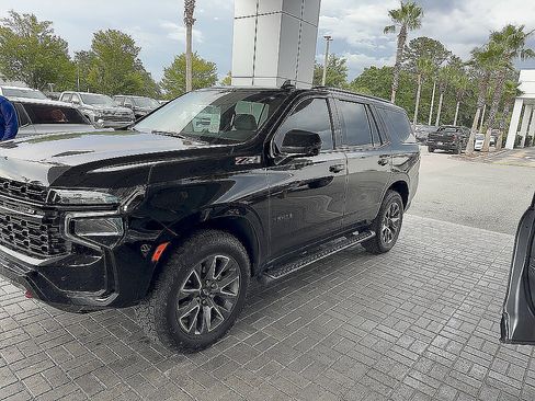 Certified 2023 Chevrolet Tahoe Z71 w/ Luxury Package AWD/4WD image 54