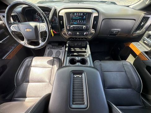 Used 2018 Chevrolet Silverado 1500 High Country image 13