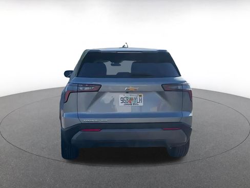 Used 2025 Chevrolet Equinox LT image 12