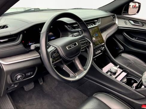 Used 2022 Jeep Grand Cherokee L Overland w/ Luxury Tech Group IV image 15