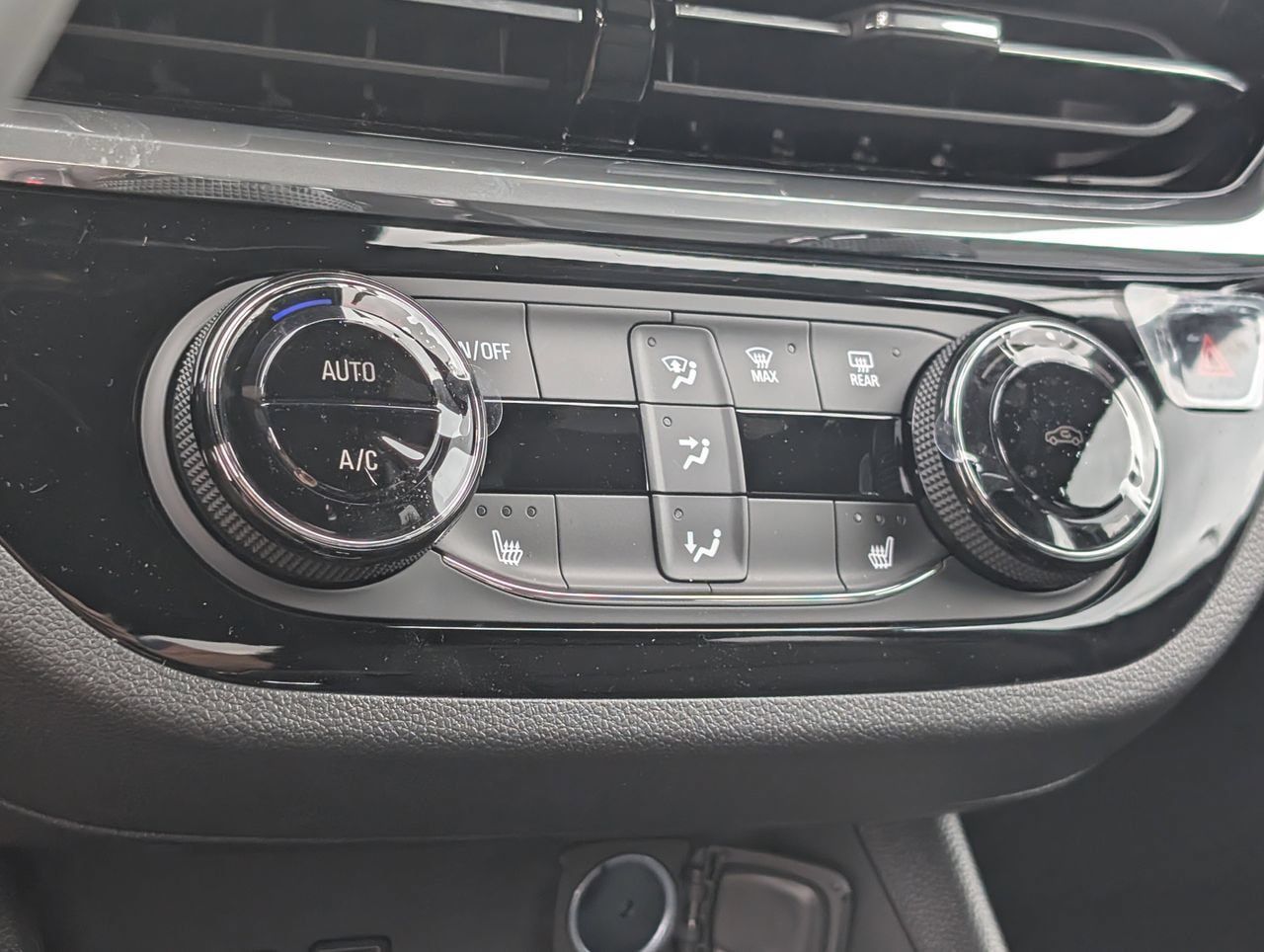New 2026 Buick Envista Sport Touring w/ Convenience I Package FWD image 13