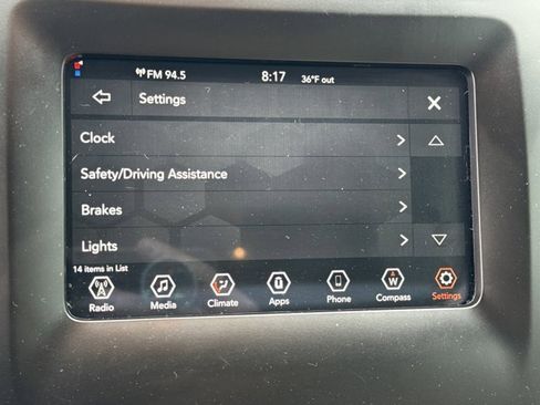 Used 2020 Jeep Cherokee Latitude image 29