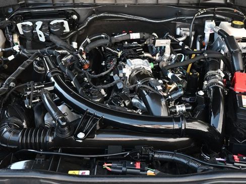 Used 2023 Ford Bronco Wildtrak AWD/4WD image 29