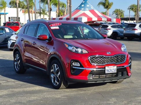 Used 2021 Kia Sportage EX FWD image 3