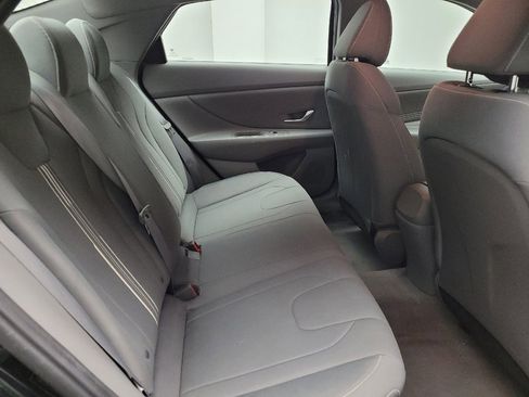 Used 2023 Hyundai Elantra SEL w/ Convenience Package image 19