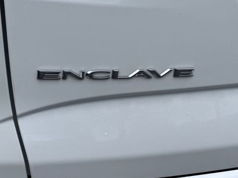 Certified 2023 Buick Enclave Essence image 33