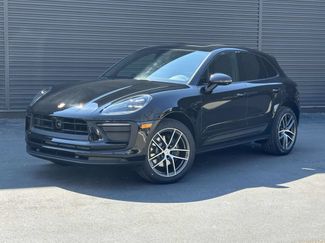 Used 2026 Porsche Macan AWD/4WD video 1