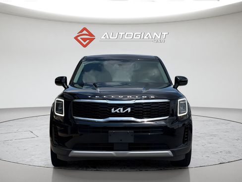 Used 2022 Kia Telluride LX AWD/4WD image 3