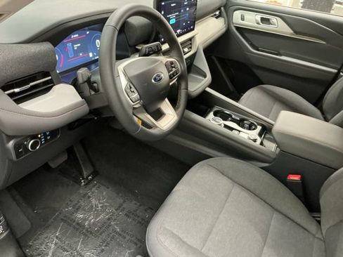 New 2026 Ford Explorer Active AWD/4WD image 15