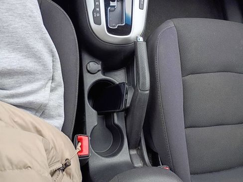 Used 2015 Chevrolet Cruze LT image 17