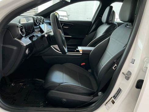 Used 2024 Mercedes-Benz C 300 Sedan image 32