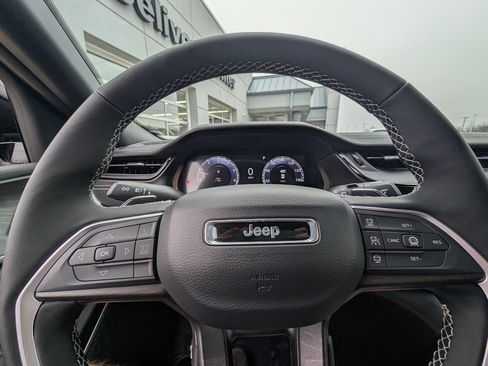 New 2026 Jeep Grand Cherokee L Limited image 22