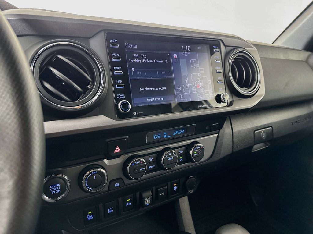 Certified 2021 Toyota Tacoma TRD Off-Road w/ Technology Package AWD/4WD image 17