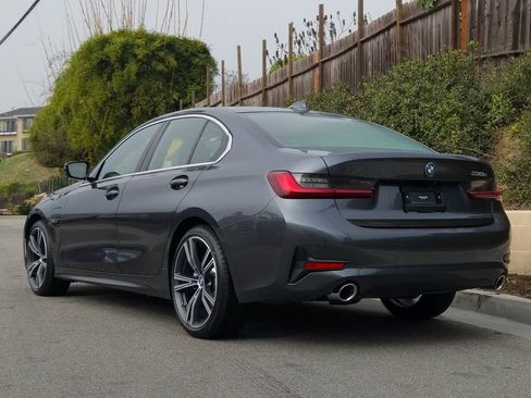 Used 2022 BMW 330e w/ Driving Assistance Package image 30