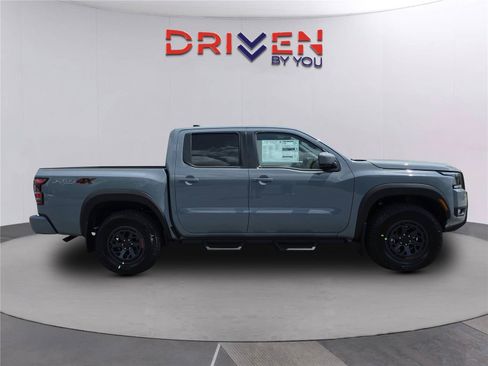 New 2026 Nissan Frontier PRO-4X w/ Pro-4x Convenience Package AWD/4WD image 3