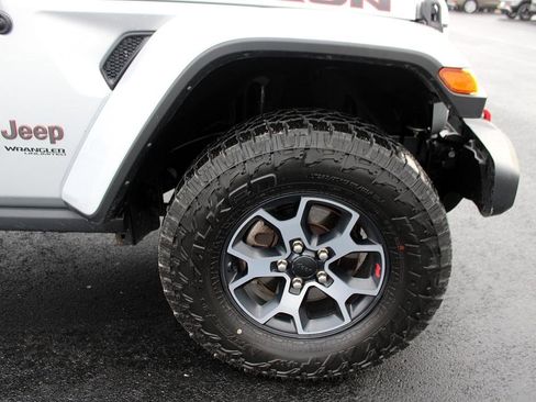 Used 2022 Jeep Wrangler Unlimited Rubicon w/ Cold Weather Group image 7