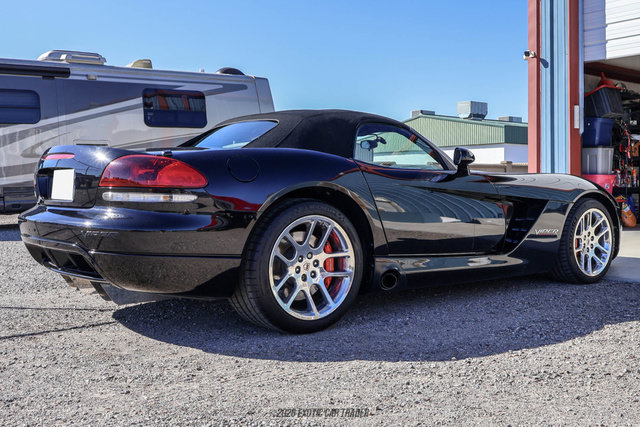 Used 2004 Dodge Viper SRT-10 RWD image 17