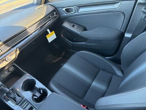 New 2026 Honda Civic Sport image 13